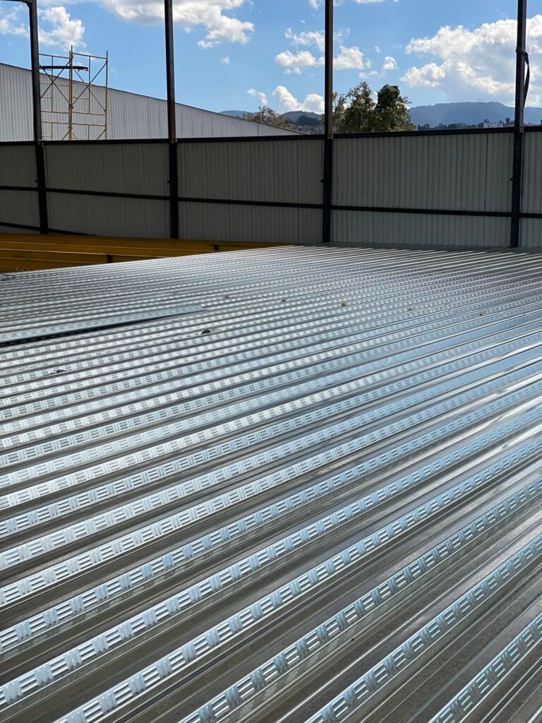 instalación de lámina para centros comerciales